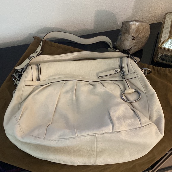 Gucci Hobo Bag - Picture 2 of 4